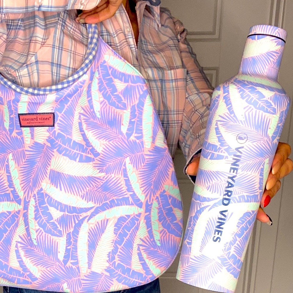 Super Rare Vineyard Vine’s Bag & Thermos